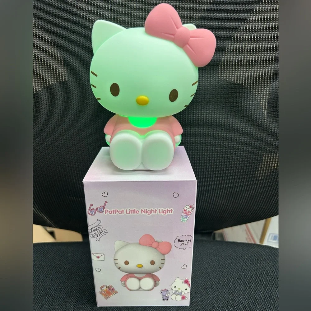 Hello Kitty Night Light - Picture 4 of 6